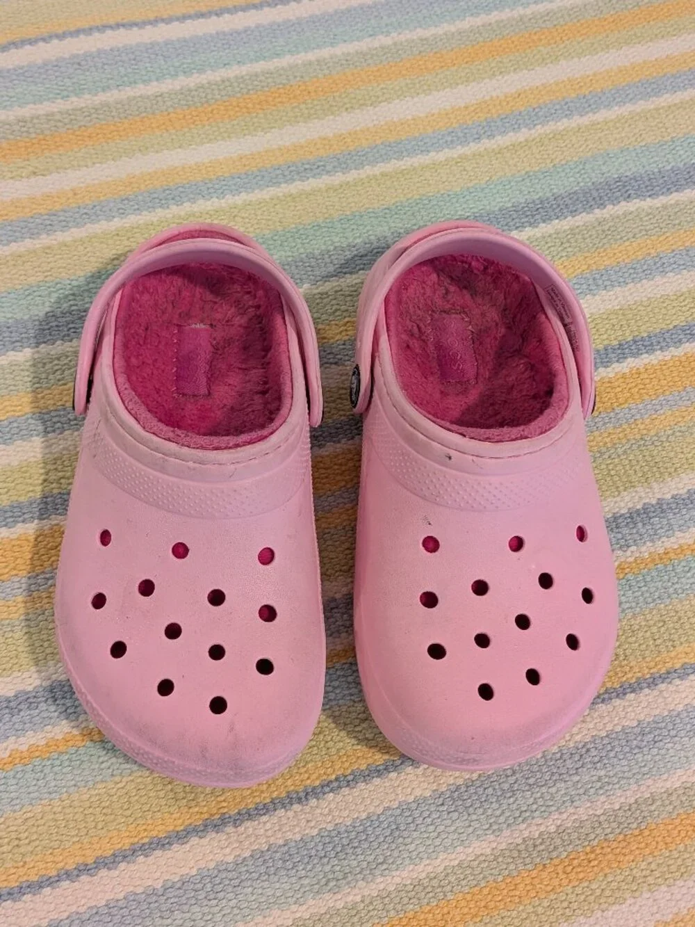 ⭐ Pink Lined Crocs size 12